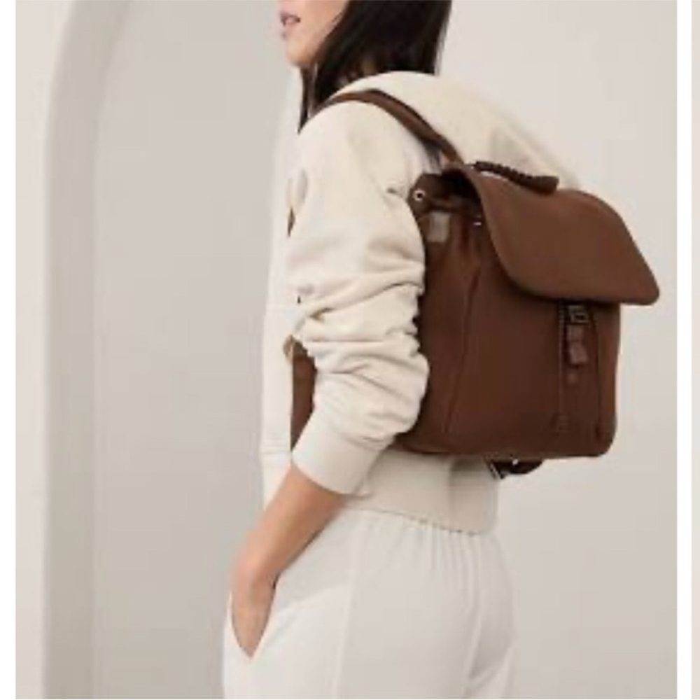 Athleta Revive Convertible Backpack  Chestnut Brown